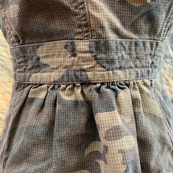 Nick and Mo SZ MD girls camouflage ruffle top - Picture 5 of 14